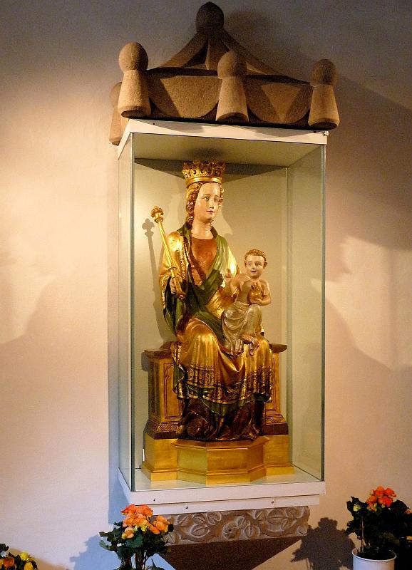 039 Marienaltar oder auch Turmmadonna.jpg